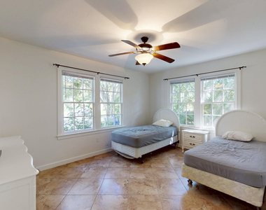 1837 22nd Avenue - Photo Thumbnail 29