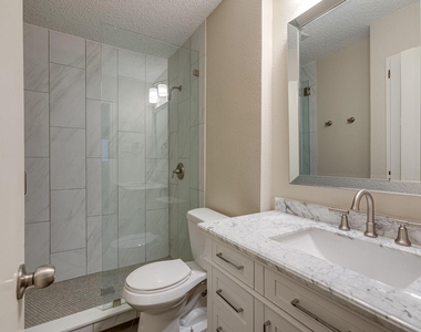 508 Lexington Lane - Photo Thumbnail 23