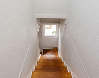 1025 W Walker Street - Photo Thumbnail 14