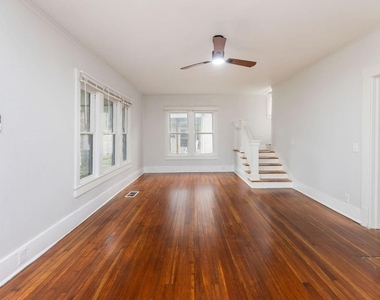 1025 W Walker Street - Photo Thumbnail 36