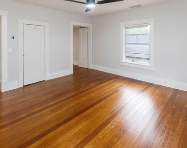 1025 W Walker Street - Photo Thumbnail 24