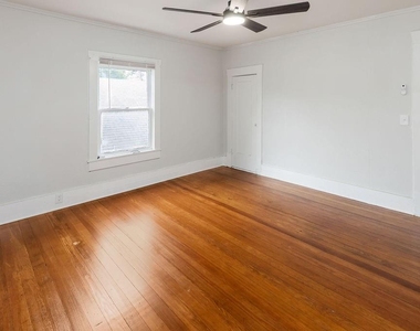 1025 W Walker Street - Photo Thumbnail 22