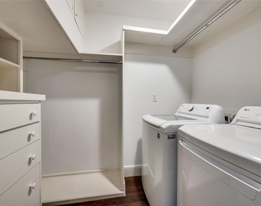 4520 Westway Avenue - Photo Thumbnail 22