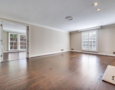 4520 Westway Avenue - Photo Thumbnail 6