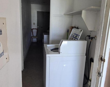 7624 Pembroke Road - Photo Thumbnail 11