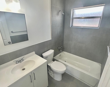 7624 Pembroke Road - Photo Thumbnail 10