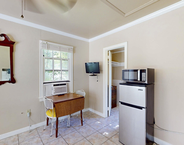 1837 22nd Avenue - Photo Thumbnail 9