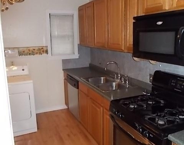1317 Portland Avenue - Photo Thumbnail 2