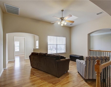6917 Shady View Court - Photo Thumbnail 19
