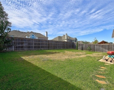 6917 Shady View Court - Photo Thumbnail 20