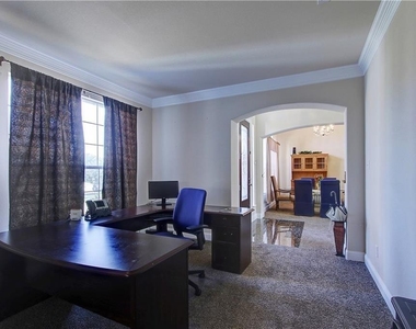 6917 Shady View Court - Photo Thumbnail 18