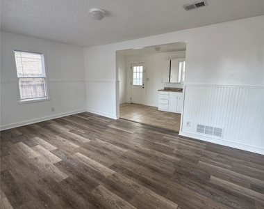 703 Ash Street - Photo Thumbnail 1