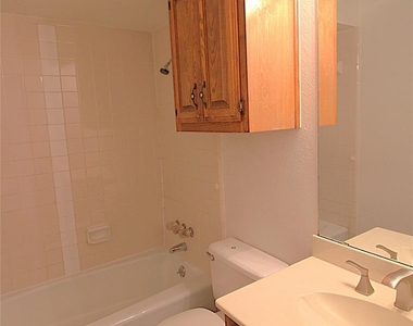 1232 Mockingbird Lane - Photo Thumbnail 8