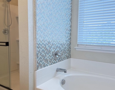 1049 Marietta Lane - Photo Thumbnail 28
