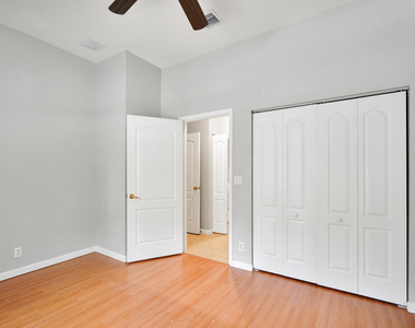 6020 Spring Lake Terrace - Photo Thumbnail 24