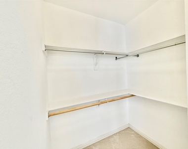 4525 Reunion Drive - Photo Thumbnail 24