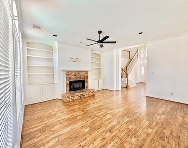 4525 Reunion Drive - Photo Thumbnail 8