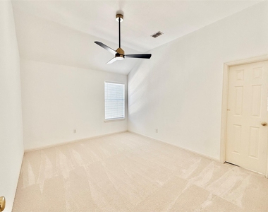 4525 Reunion Drive - Photo Thumbnail 27