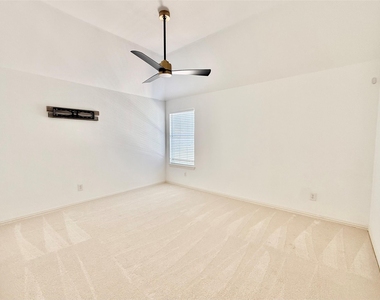 4525 Reunion Drive - Photo Thumbnail 29