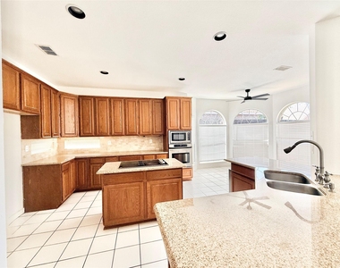 4525 Reunion Drive - Photo Thumbnail 12