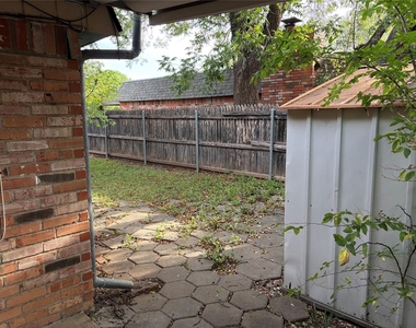 3325 S 15th Street - Photo Thumbnail 21