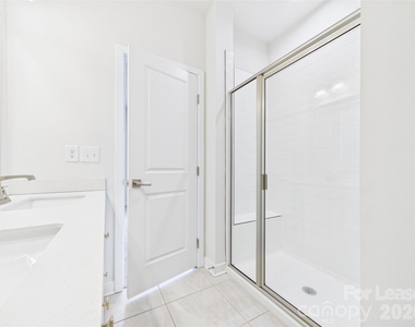3131 Coquina Lane - Photo Thumbnail 7