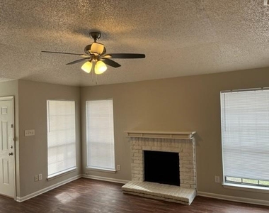 1152 Landsdale Lane - Photo Thumbnail 2