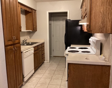 1152 Landsdale Lane - Photo Thumbnail 3