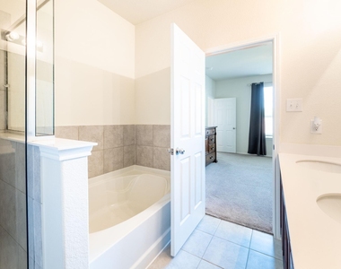315 Citrus Drive - Photo Thumbnail 20