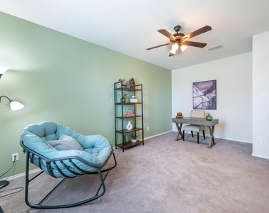 315 Citrus Drive - Photo Thumbnail 6