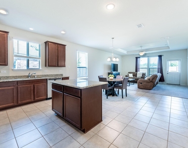 315 Citrus Drive - Photo Thumbnail 8