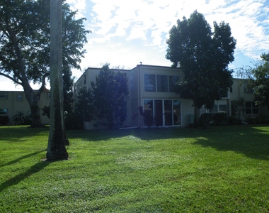 15 Willowbrook Lane - Photo Thumbnail 19