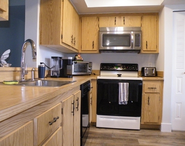 15 Willowbrook Lane - Photo Thumbnail 2