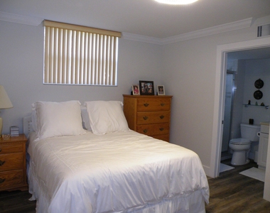 15 Willowbrook Lane - Photo Thumbnail 9