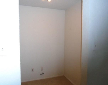 3194 Chimney Circle - Photo Thumbnail 9