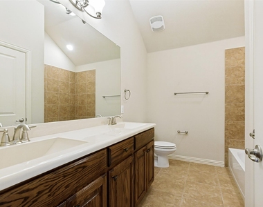204 Whitewing Lane - Photo Thumbnail 19