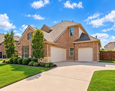 204 Whitewing Lane - Photo Thumbnail 1