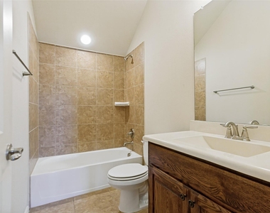 204 Whitewing Lane - Photo Thumbnail 20