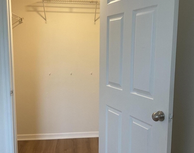 6505 Emerald Dunes Drive - Photo Thumbnail 14
