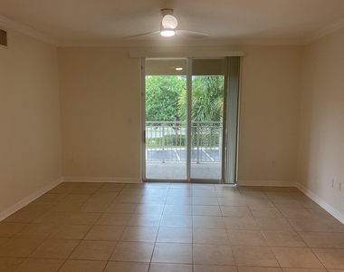 6505 Emerald Dunes Drive - Photo Thumbnail 3