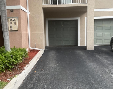 6505 Emerald Dunes Drive - Photo Thumbnail 21