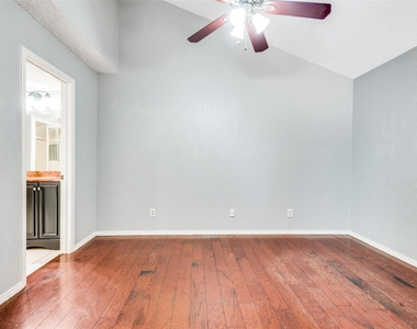18040 Midway Road - Photo Thumbnail 9