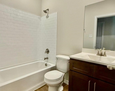 2703 Southern Oaks Drive - Photo Thumbnail 19