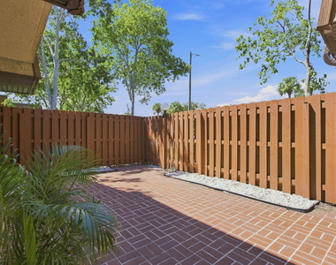 1302 Nebraska Avenue - Photo Thumbnail 16