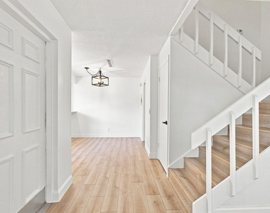1302 Nebraska Avenue - Photo Thumbnail 6
