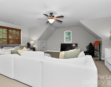 6031 Greystone Drive - Photo Thumbnail 26
