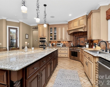 6031 Greystone Drive - Photo Thumbnail 14