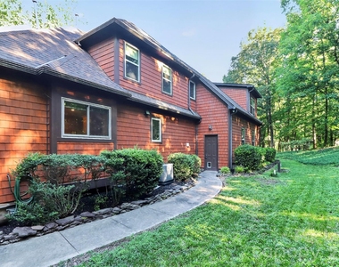 6031 Greystone Drive - Photo Thumbnail 39
