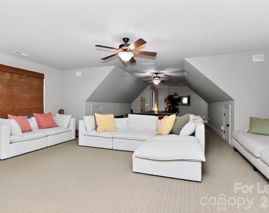 6031 Greystone Drive - Photo Thumbnail 27