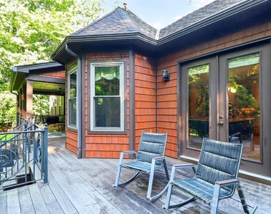 6031 Greystone Drive - Photo Thumbnail 35